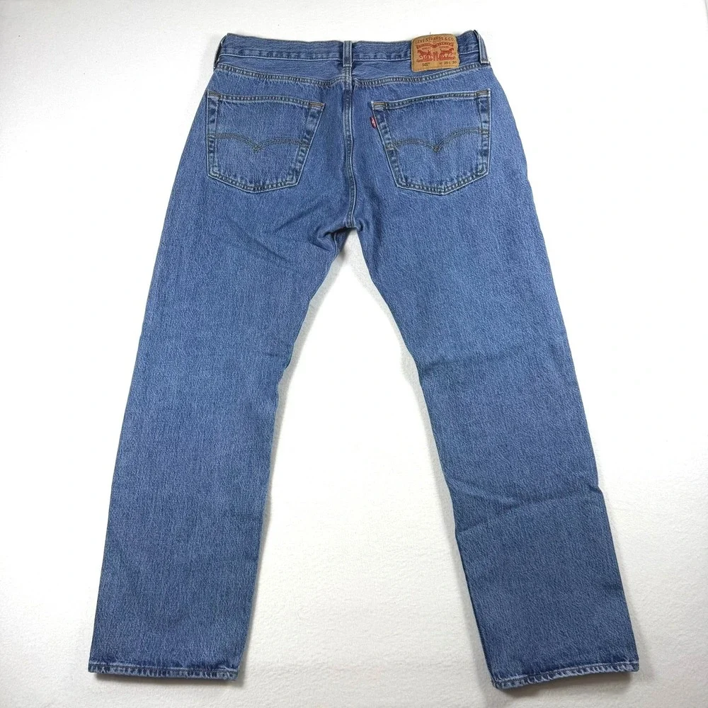 Levis 501 Original Fit Mens Jeans 35x30 Blue Denim Button Fly 00501-0193